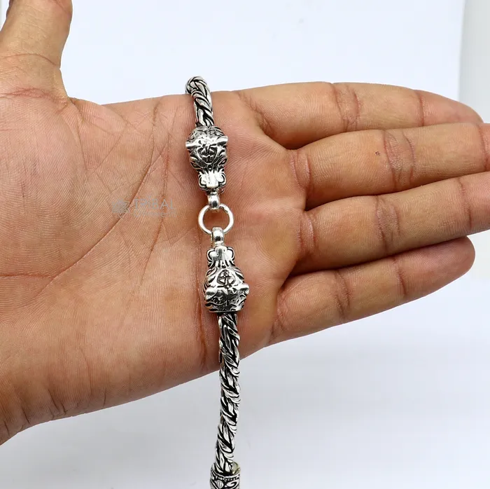 Bracelets 925 sterling silver Unique handmade chain solid bracelet with gorgeous lion face design antique stylish modern gifting jewelry sbr702 TRIBAL ORNAMENTS
