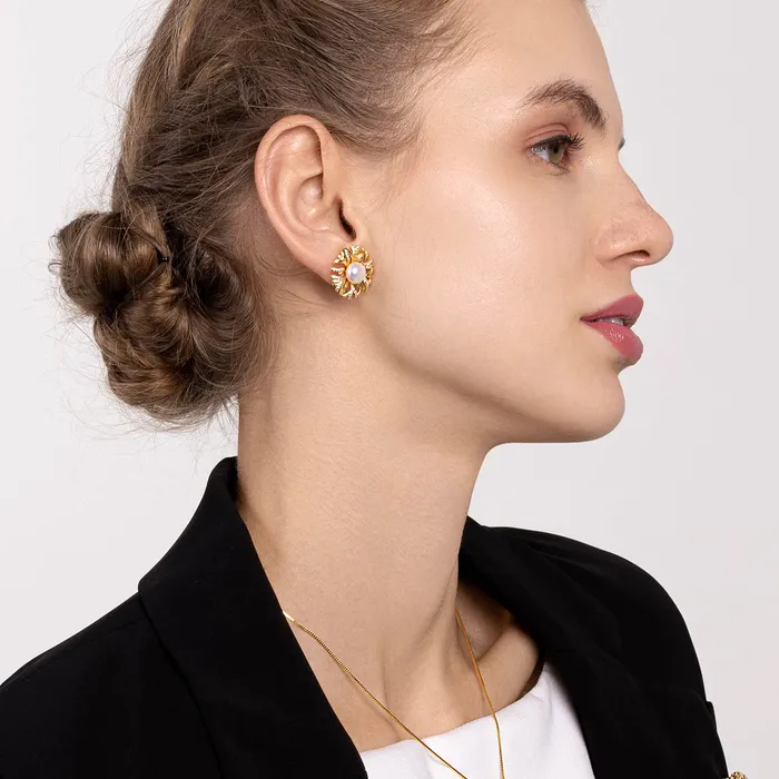 Earrings Pearly Lustre Elegant Freshwater Pearl Earrings WE00506 GARDENS