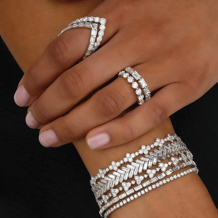 BAGUETTE DIAMOND V RING anitako Rings