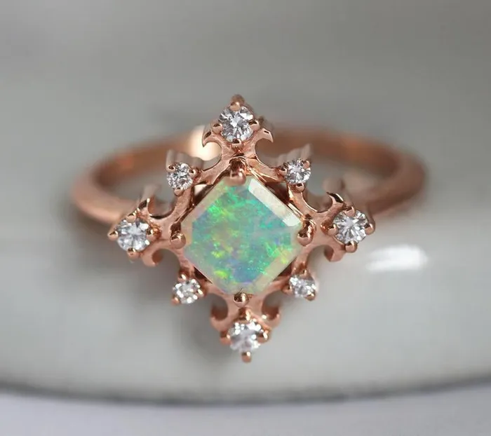 capucinne Rings Lilyanna Vintage Opal Ring