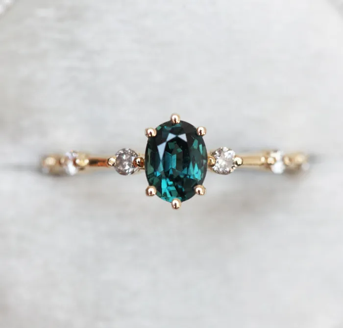 Capucinne Rings Ophelia Oval Sapphire Diamond Ring