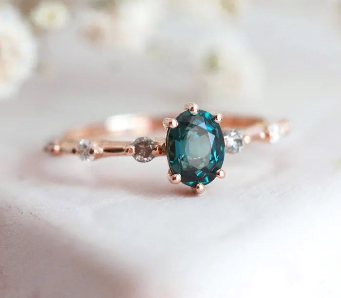 Capucinne Rings Ophelia Oval Sapphire Diamond Ring
