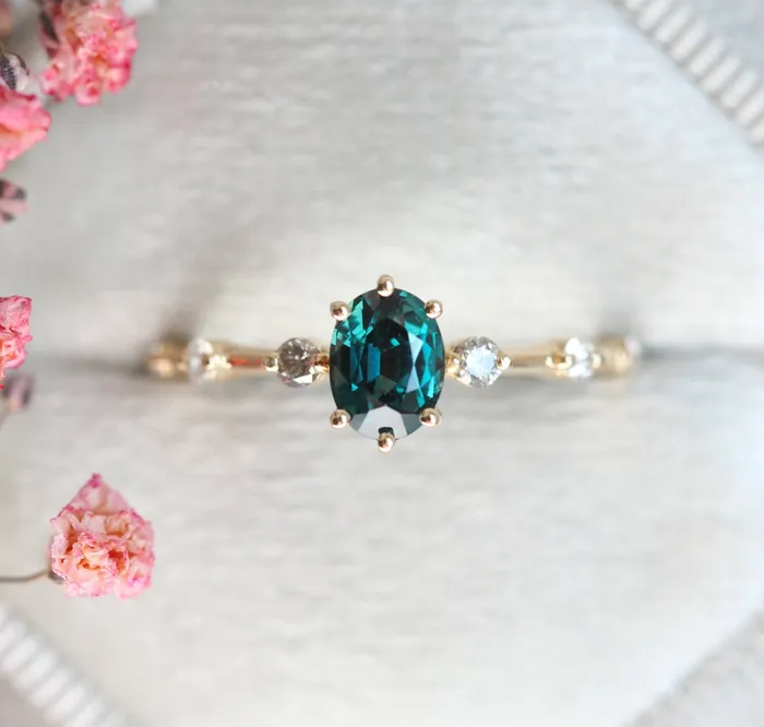 Capucinne Rings Ophelia Oval Sapphire Diamond Ring