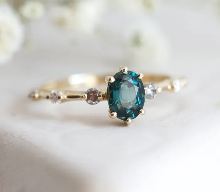 Capucinne Rings Ophelia Oval Sapphire Diamond Ring