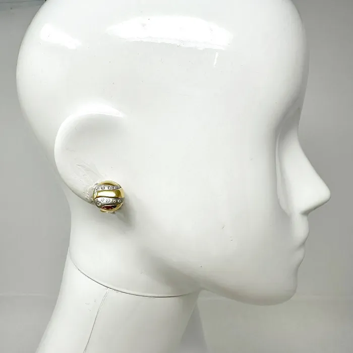 Jewelry PreStyled Sets 18K Gold and Platinum Earclips with 18 Diamonds