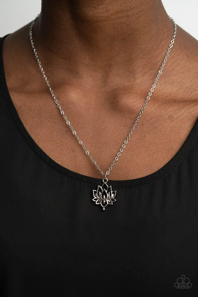 Lotus Retreat Silver Paparazzi Necklace All Eyes On U Jewelry Paparazzi Accessories Necklaces