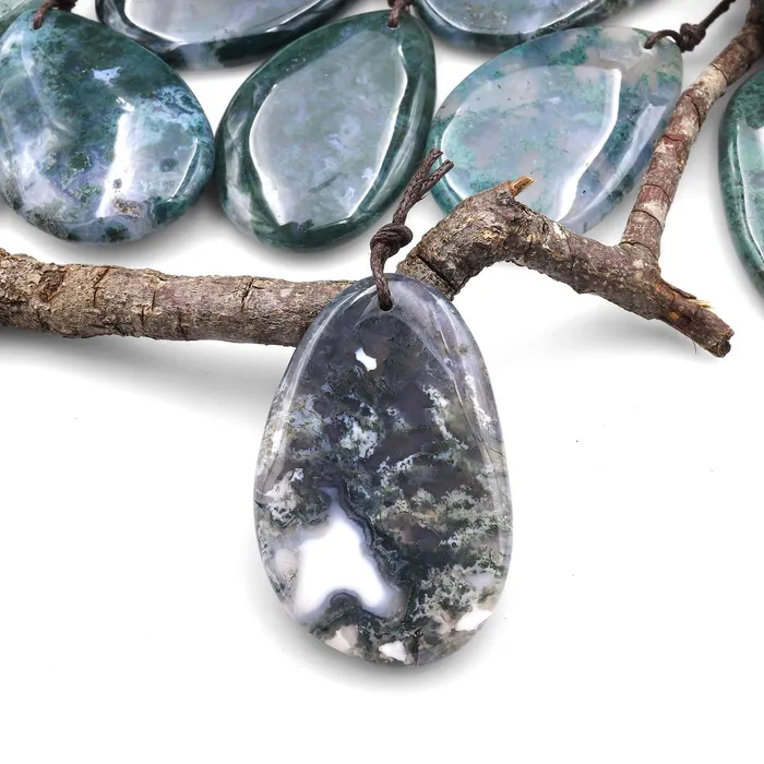 Natural Green Moss Agate Freeform Teardrop Pendant Gemstone Focal Bead A8 Intrinsic Trading Necklaces Natural Green Moss Agate Freeform Teardrop Pendant Gemstone Focal Bead A8 Intrinsic Trading Necklaces