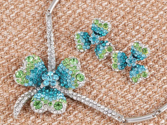 Swarovski Crystal Lucky Blue Green Irish Clover Earring Necklace Set Alilang Necklaces Swarovski Crystal Lucky Blue Green Irish Clover Earring Necklace Set Alilang Necklaces