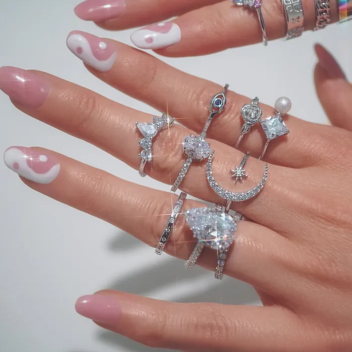 Vivamacity Nova Ring Rings