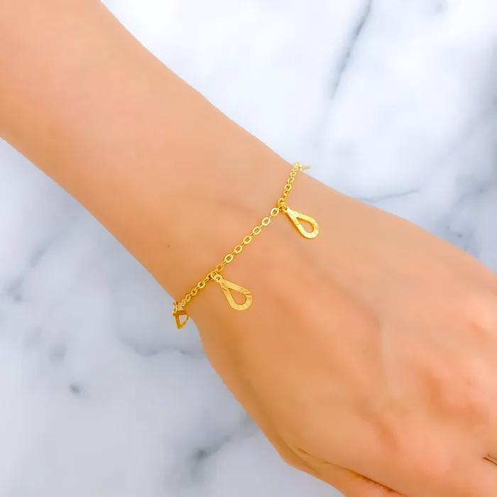 Andaaz Jewelers Bracelets Charming Chic Raindrop 22k Gold Charm Bracelet