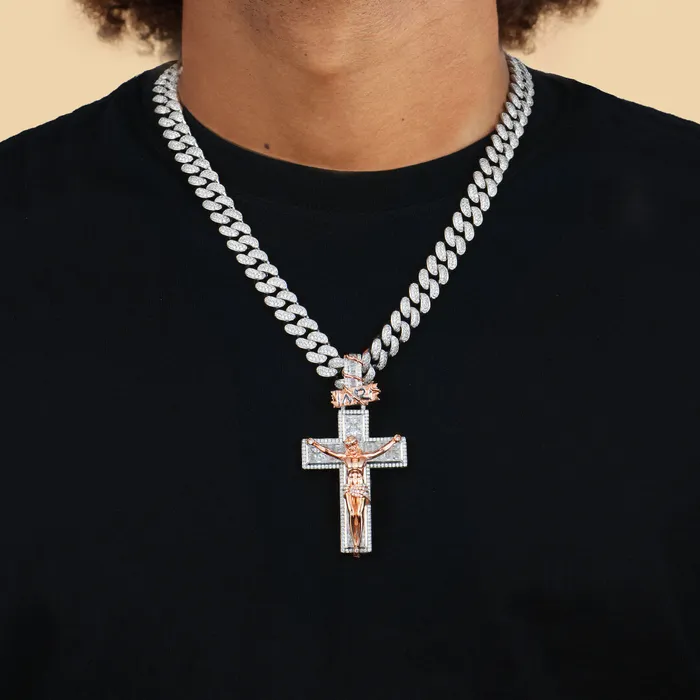aporro Necklaces Moissanite Crucifixion of Jesus Pendant