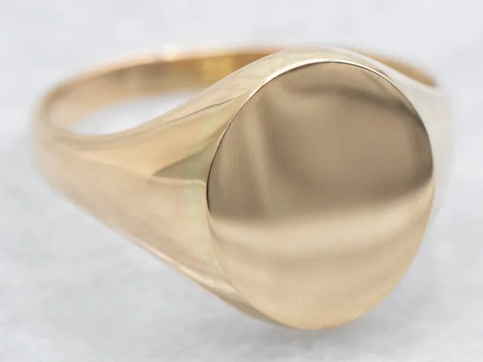 Market Square Jewelers Rings Yellow Gold Plain Signet Ring with Oval Top