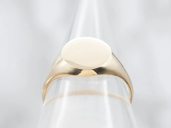 Market Square Jewelers Rings Yellow Gold Plain Signet Ring with Oval Top