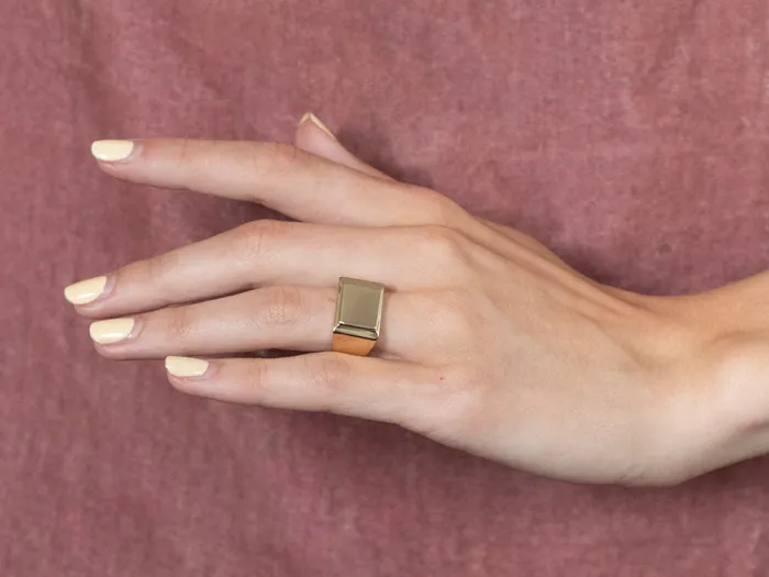 Market Square Jewelers Vintage 14K Gold Signet Ring Rings Market Square Jewelers Vintage 14K Gold Signet Ring Rings
