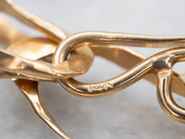 Modernist Hammered Gold Link Chain Market Square Jewelers PreStyled Sets Modernist Hammered Gold Link Chain Market Square Jewelers PreStyled Sets
