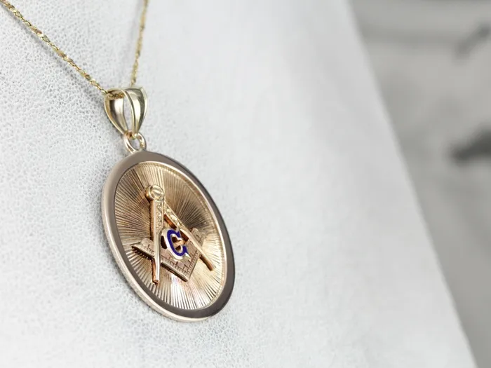 Necklaces Market Square Jewelers Mens Duel Sided Vintage Masonic Pendant Necklaces Market Square Jewelers Mens Duel Sided Vintage Masonic Pendant