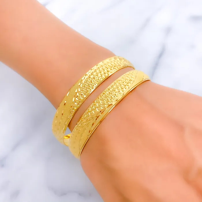 PreStyled Sets Andaaz Jewelers Luminous Textured Wave 22k Gold Bangle Pair