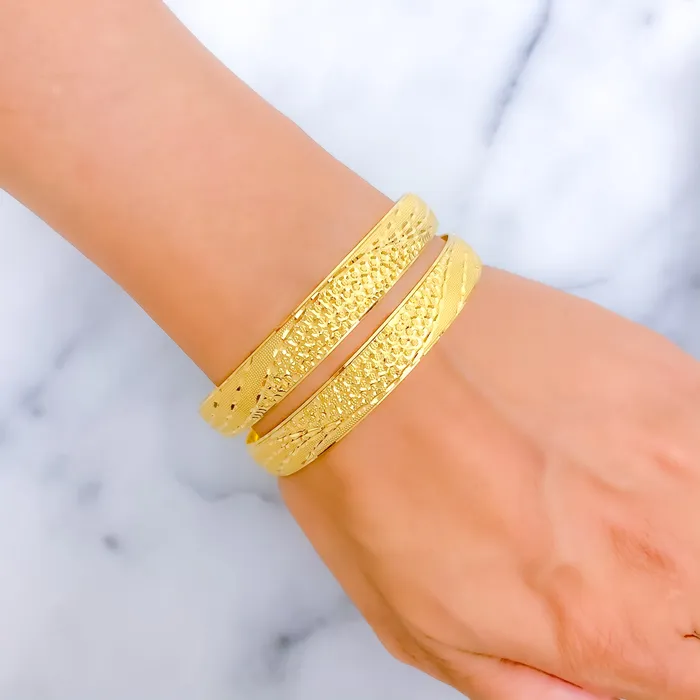 PreStyled Sets Andaaz Jewelers Luminous Textured Wave 22k Gold Bangle Pair