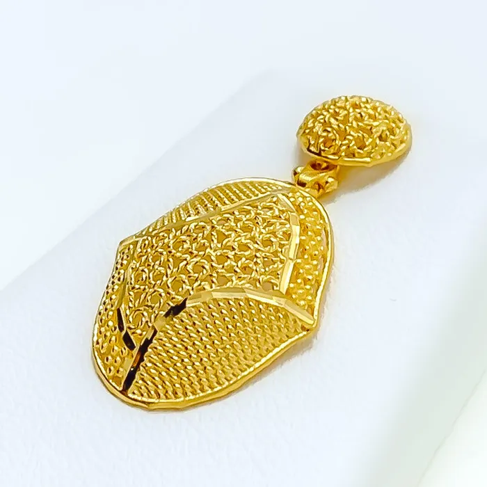 PreStyled Sets Andaaz Jewelers Sophisticated Vibrant 22K Gold Pendant Set