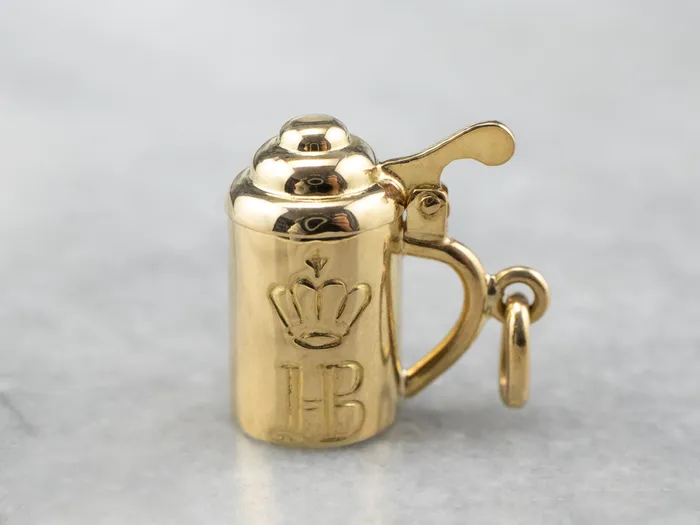 PreStyled Sets Vintage 18K Gold Beer Stein Charm Market Square Jewelers