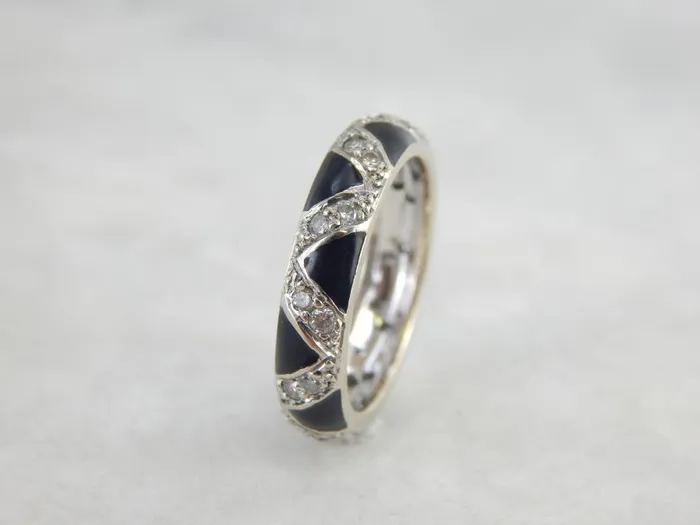Rings Market Square Jewelers Black And White Band Vintage 18K Gold Enamel and Diamonds Stacking Ring Rings Market Square Jewelers Black And White Band Vintage 18K Gold Enamel and Diamonds Stacking Ring