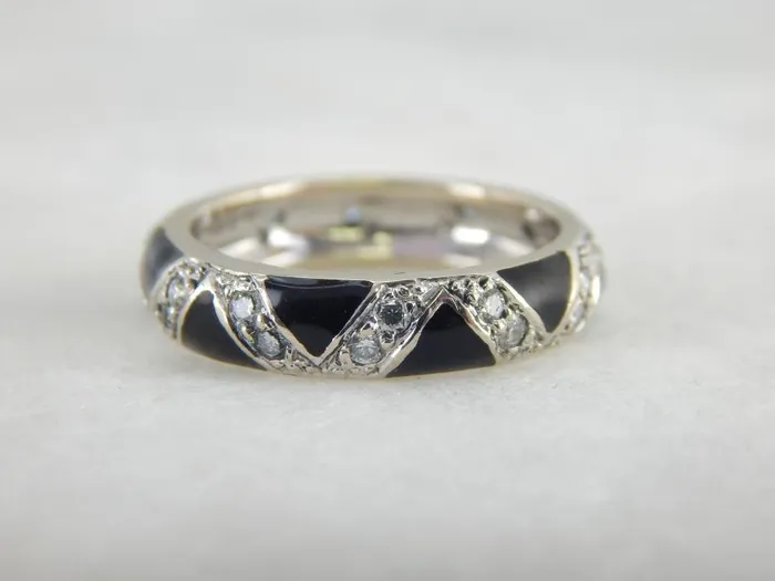 Rings Market Square Jewelers Black And White Band Vintage 18K Gold Enamel and Diamonds Stacking Ring Rings Market Square Jewelers Black And White Band Vintage 18K Gold Enamel and Diamonds Stacking Ring