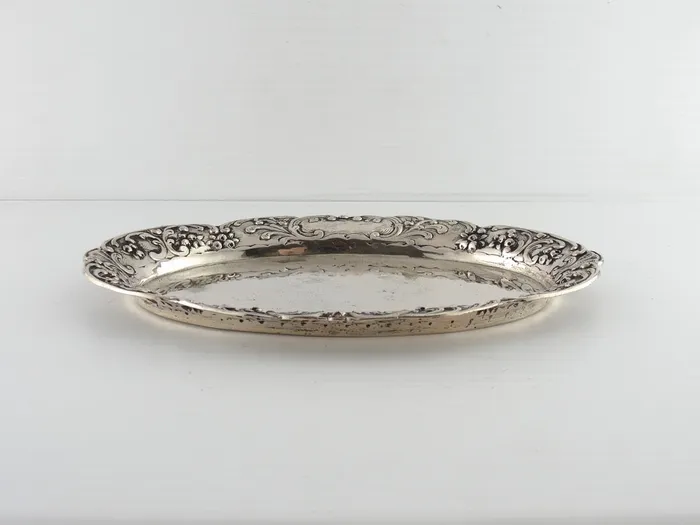 Rings Market Square Jewelers Coin Silver Serving Plate with Rose Border Rings Market Square Jewelers Coin Silver Serving Plate with Rose Border