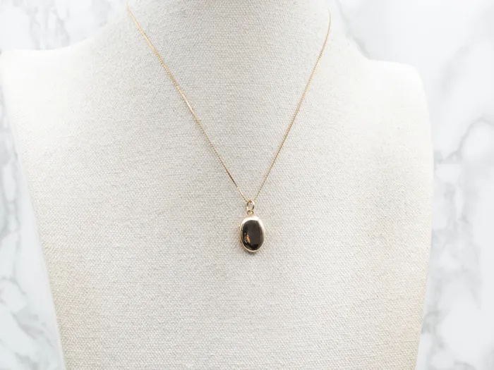 Rings Market Square Jewelers Simple Gold Oval Locket Rings Market Square Jewelers Simple Gold Oval Locket