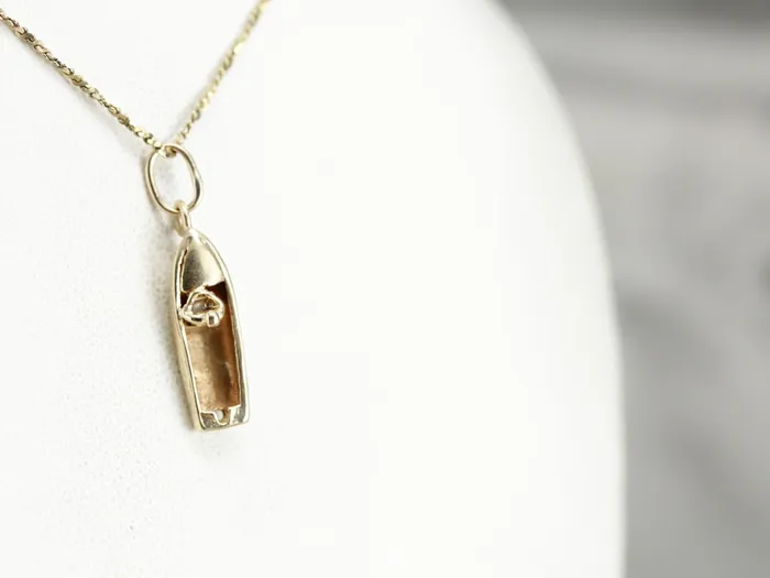 Vintage Cigarette Racing Boat Charm Market Square Jewelers Charm Necklaces Vintage Cigarette Racing Boat Charm Market Square Jewelers Charm Necklaces
