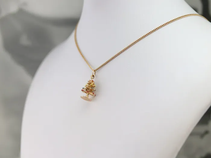 Vintage Enameled Christmas Tree Charm Market Square Jewelers Charm Necklaces Vintage Enameled Christmas Tree Charm Market Square Jewelers Charm Necklaces