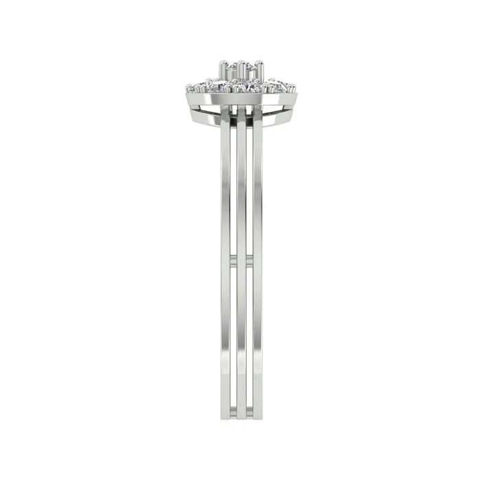 18k White Gold and Diamond Fancy Ring in size 55 and total gold weight of 133g Gold Palace Rings
