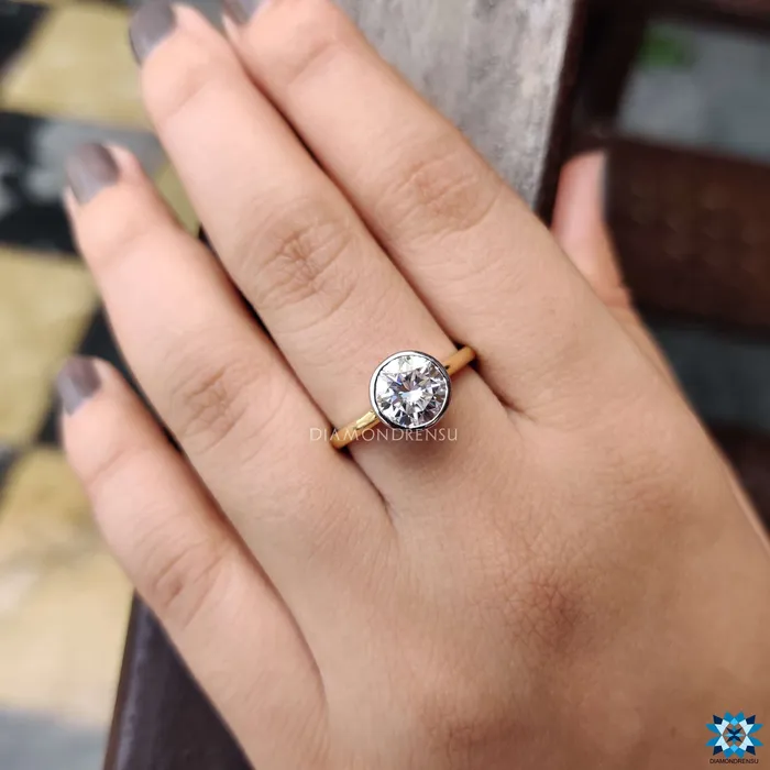 Diamondrensu 187 TCW Round Brilliant Cut Delicate Hidden Halo Moissanite Engagement Ring Rings Diamondrensu 187 TCW Round Brilliant Cut Delicate Hidden Halo Moissanite Engagement Ring Rings