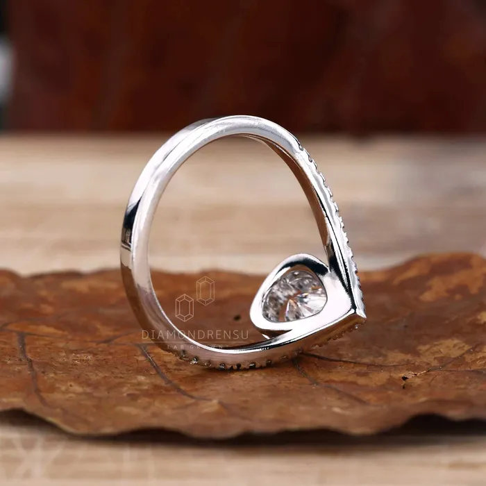 Diamondrensu Rings 063 CT Pear Cut Lab Grown Diamond Engagement Ring for Women