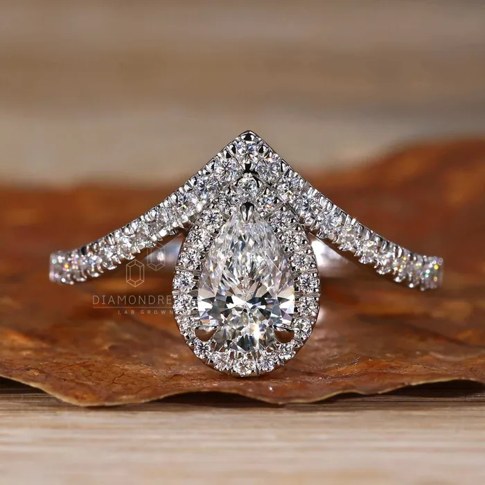 Diamondrensu Rings 063 CT Pear Cut Lab Grown Diamond Engagement Ring for Women