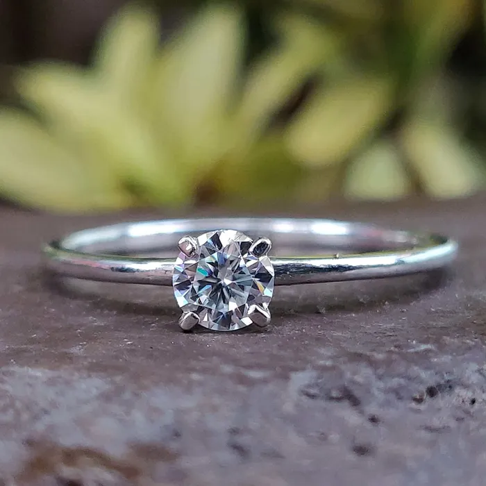 Diamondrensu Rings Dainty Delicate 024 CT Round Moissanite Solitaire Engagement Ring Diamondrensu Rings Dainty Delicate 024 CT Round Moissanite Solitaire Engagement Ring