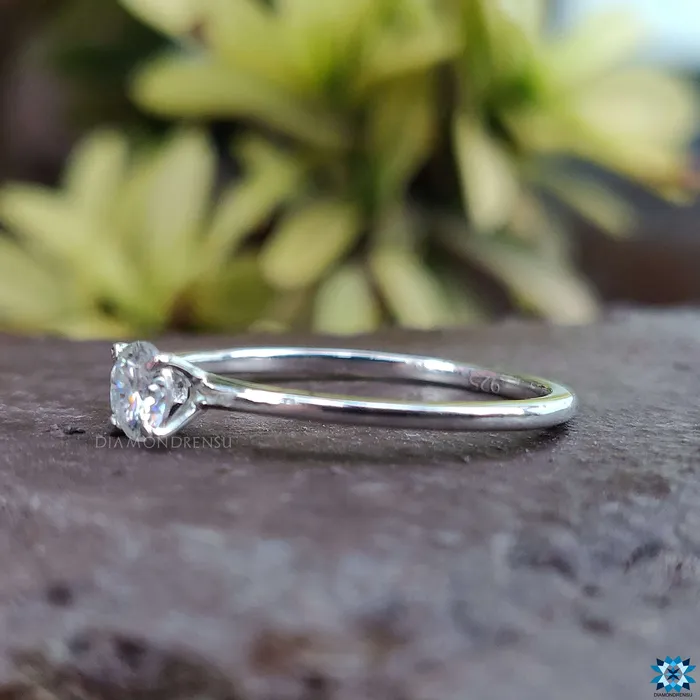 Diamondrensu Rings Dainty Delicate 024 CT Round Moissanite Solitaire Engagement Ring