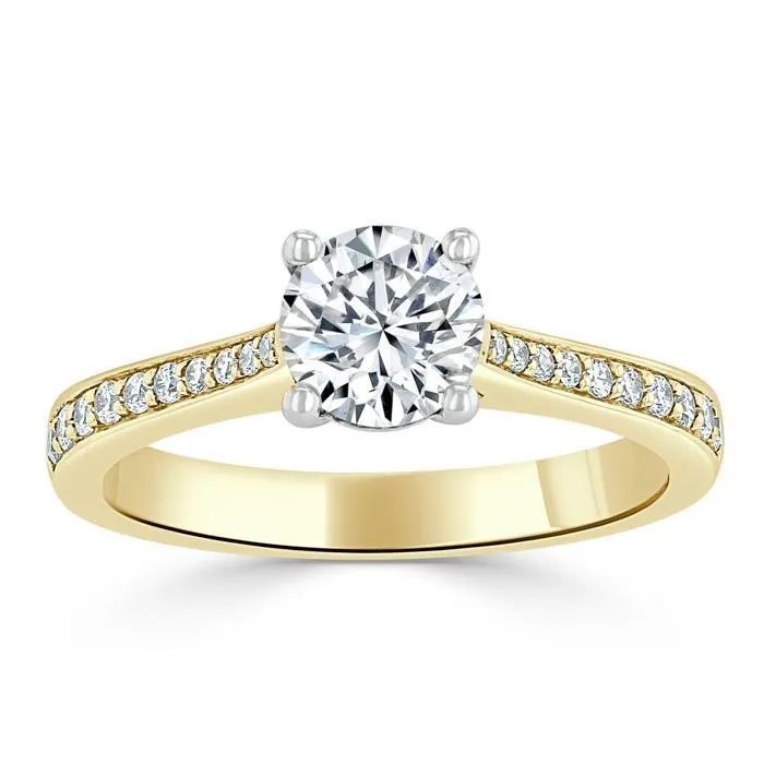 Flawless Moissanite Rings Round Cut Moissanite Engagement Ring Classic Style