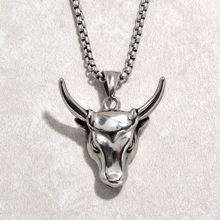 Necklaces Kalifano Silver Bull Head Steel Hearts Necklace