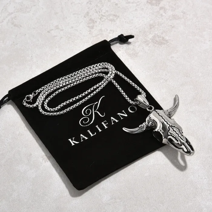Necklaces Kalifano Silver Large Bull Skull Steel Hearts Necklace