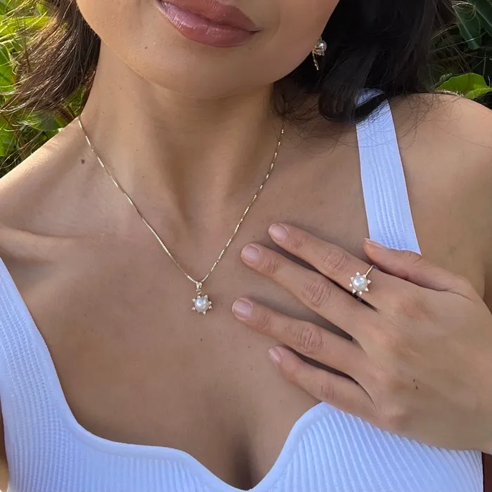 Necklaces Maui Divers Jewelry Protea Akoya White Pearl Pendant in Gold with Diamonds 8mm