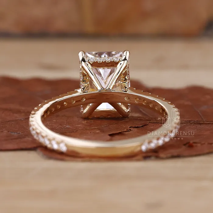 Radiant Cut Diamond Ring Your Ultimate Luxury Diamondrensu Rings