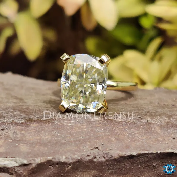 Rings Diamondrensu Elongated Cushion Cut Ring