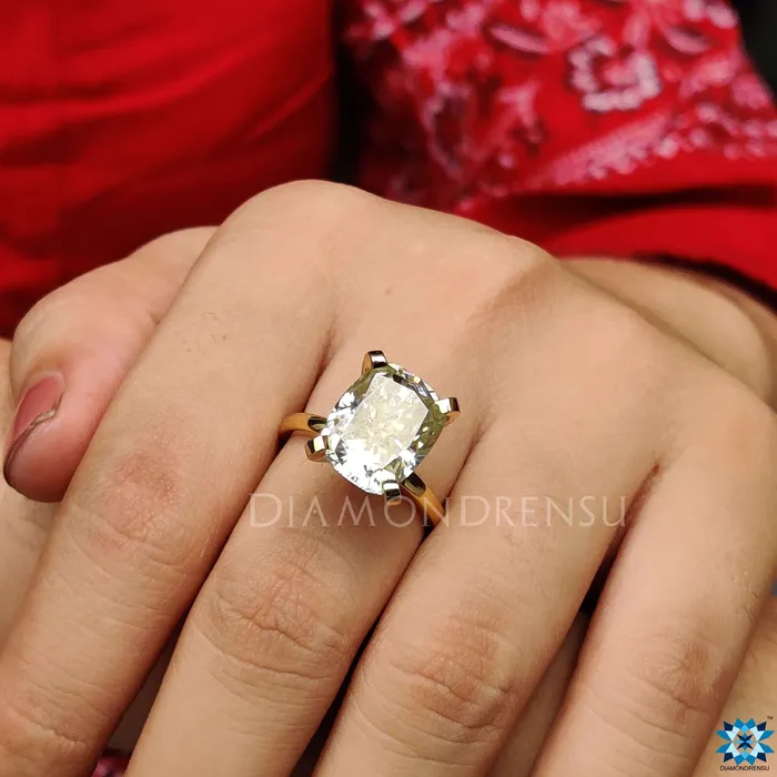 Rings Diamondrensu Elongated Cushion Cut Ring