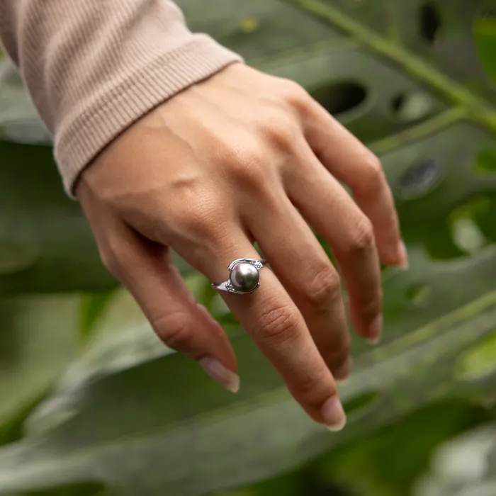 Rings Maui Divers Jewelry Tahitian Black Pearl Ring in White Gold with Diamonds 910mm